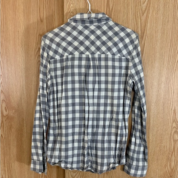 SO Gray and White Plaid Button Down Shirt - Picture 3 of 5